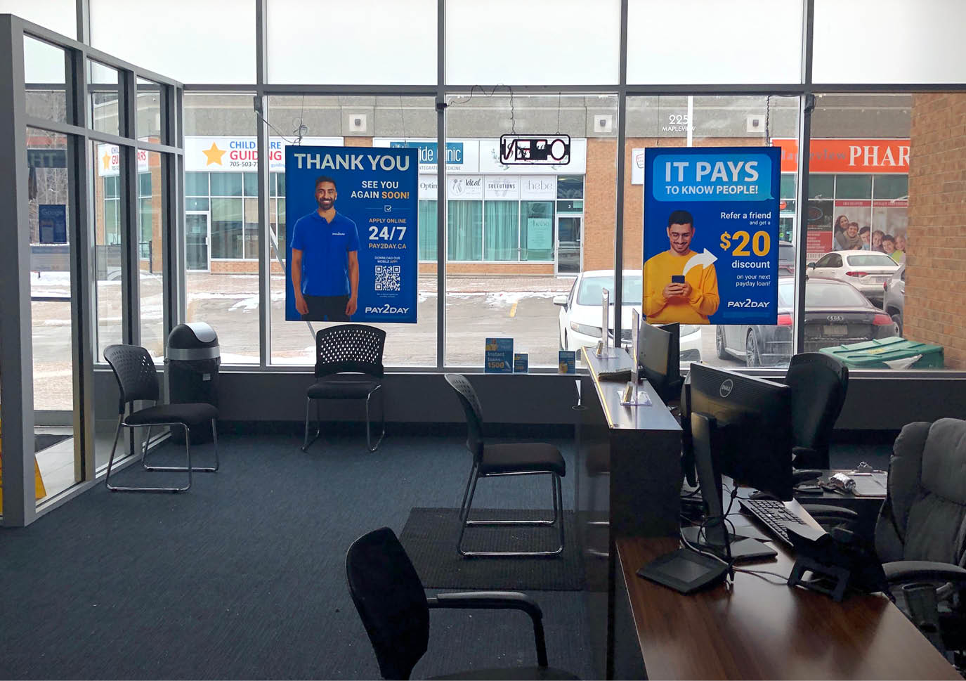 Payday loans store in Barrie, Ontario